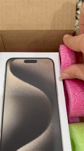 say goodbye to packing peanuts! #DIY #lifehack | Brooklyn B