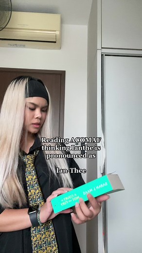 Ianthe in ACOTAR Series: Pronunciation Theories and Memes