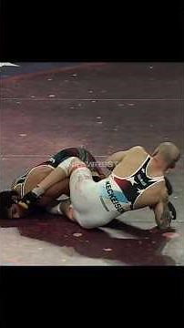 Parker Keckeisen takes out world champion Zahid Valencia with a 10-2 victory at RAF04. #wrestling