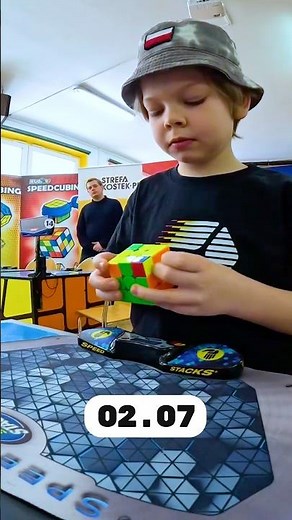 2.76 Rubik’s Cube World Record 😱