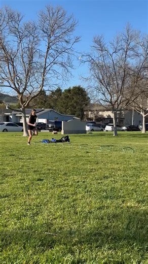 SiC Programs | Performance Coaching on Instagram: "Laying foundation. #sicprograms #athletedevelopment #soccertraining #speeddevelopment"