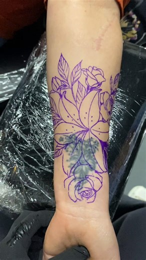 💐🌹 #coveruptattoo #tattoo #flowertattoo #tattoos #tattooideas
