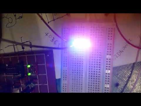 How to make Dual IC 556 timer blinking LED flash