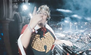 OPEN UP THE MOSHPIT! | SNAILS