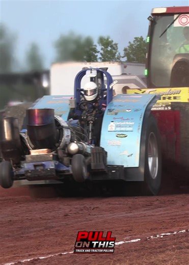 New Yorker turbine mod sounds so cool #turbine #modified #tractor #pull