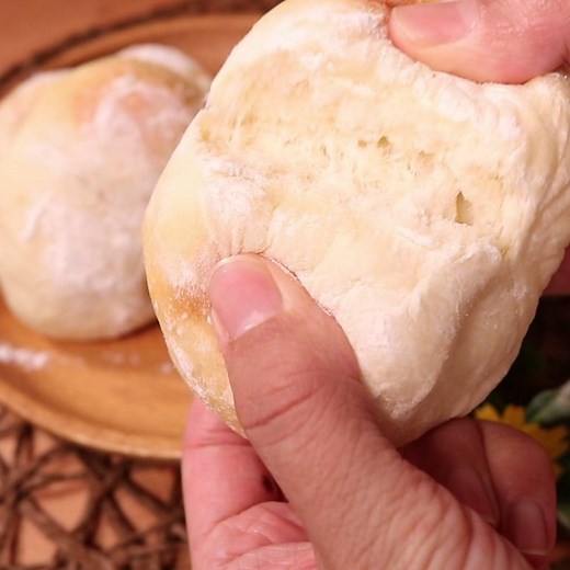 自宅で簡単！ふんわりミルクパン 作り方・レシピ | クラシル