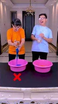 Water pouring challenge, so exciting! Let's play later!