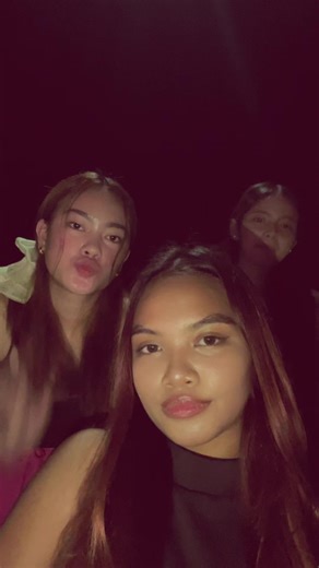 daphnie (@__dafny)’s videos with Predador de Perereca - BLOW RECORDS & Mc Jhey