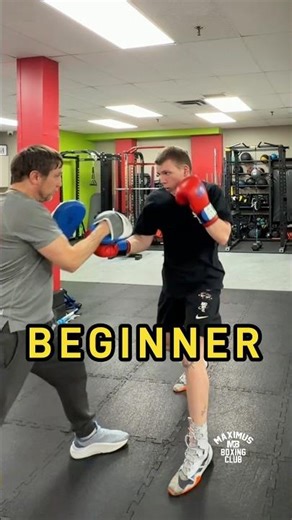 Beginner vs Pro? 🥊😅 #boxing #boxinglessons #gym #motivation #boxefitness #boxingclubs #toronto