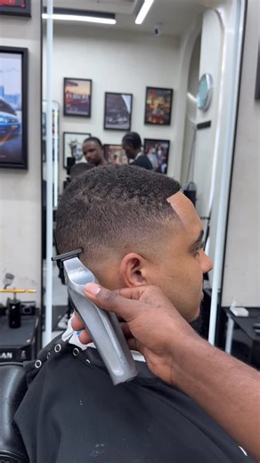 Dubai barber on Instagram: "#viralreels #barbering #barber #haircut #instagram"