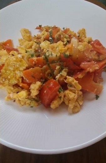 오늘 뭐 먹지? 아침은 가볍게 ~ #스크램블 토마토스크램블 ~ 건강식으로 간단하게 굿~~