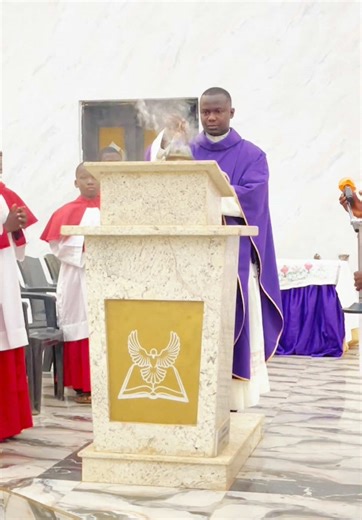 Holy mass || Lenten Gospel Acclamation - Fr. Smash #frsmash #holymass #gospelacclamation #lent #catholic