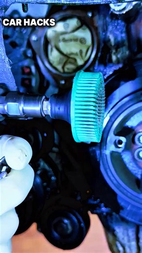 #automobile #mechanic #mecanico #brokencar #fixing #repair #repairing #autos #automobile #mecanique #Mecanicien | Car Hacks