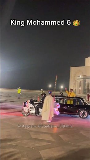 أروع لقطة للملك قبل دخوله لمسجد الحسن الثاني في الدار البيضاء 😍