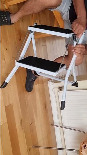How to Fold 2 Step Ladder and Open