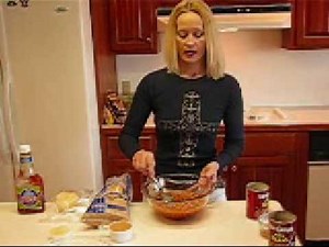 Betty's Crispy Bacon-Topped Baked Beans