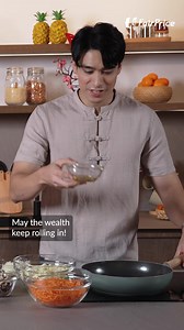 Joel Choo shares his Chinese New Year 🐇 memories, including being a 财神爷 mascot carrying golden ingots! Who would have thought?Hear it all as he cooks a batch of Vegetable Spring Rolls, with a special Xiao Long Bao version for dad - Zhu Houren! Try it now: go.fpg.sg/springroll | NTUC FairPrice