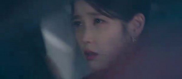 Ada knetz yang ngedit ending #PerfectCrownEp4 pake ost goblinVibesnya kayak "Kamu itu goblinku di abad ke-21, di situasi sesulit apa pun kamu bakal tiba-tiba muncul terus melindungiku" Asyeeek iya lagi, pas banget yak Pangeran Ian muncul tuh vibesnya Goblin banget