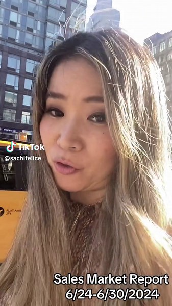 Take a quick peek at last week's real estate scene in Manhattan & Brooklyn! 🏙️ Catch this video for the must-know stats and trends. Whether you're eyeing your next investment or just love to keep tabs, this one's for you! 6/24-6/30 Real Estate sales market report Manhattan- In contract total: 234, Above $4M listings have 30 /234 contracts. No1. Contract is 15 East 93rd St, UES 5 Story Townhouse last asking $ 12,950,000 Brooklyn- In Contract total 136, Above $4M listing have 5 /136 contracts. No