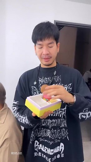 Win Metawin IG Story Update!!! he love to tease his team😂🤣🤏 #BrightWin #ไบร์ทวิน #winmetawin #snowballpower #souribkk | Bai_win