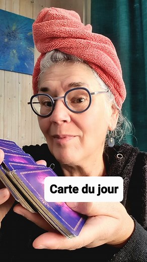Chers Aventurières et Aventuriers de Lumière 💡 C'est le bon moment pour se lancer dans de nouvelles aventures 🤠 nous sommes accompagnés !!! Bonne journée 🌞 Flora De La Pampa 💃🏼 Oracle des anges 👼🏼 de Doreen Virtue. #goodvibes #goodenergy #messagedujour #cartedujour #messagedesanges #messagede #amour #avoirlafoi #lumiere #confianceenlavie #selancer | Florence Beltrando