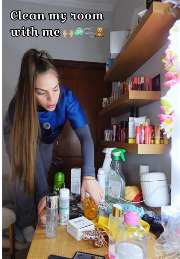 Clean My Room with Me: Tips and Tricks