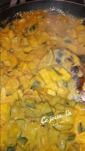 Courgettes in a creamy curry sauce (or coconut milk 🥥) 😋😁