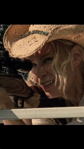Andrea shoots Darryl | The Walking Dead