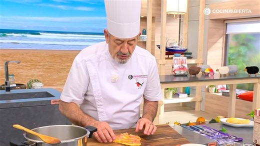 La técnica de Karlos Arguiñano para deshuesar muslos de pollo que todo cocinillas debería conocer