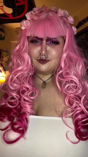 Rose Quartz Cosplay at Night: A Unique Transformation