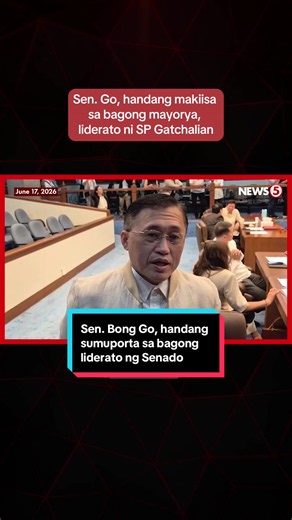 'LET'S MOVE ON WITH THE NEW LEADERSHIP WITH THE NEW MAJORITY' Hinimok ni Sen. Bong Go ang kanyang mga kapwa-senador na umusad na at tanggapin ang bagong liderato sa Senado sa pamumuno ni Senate Pres. Win Gatchalian. Sa kabila ng pagdalo niya sa ipinatawag na special session ni Pres. Bongbong Marcos, iginiit niyang mananatili siya sa minorya ngunit makikipagtrabaho aniya siya sa bagong mayorya.