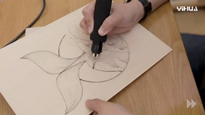 YIHUA 939-II Wood Burning Kit Station Pyrography Pen 250~750℃/482~1382℉ Temperature Adjustable with 20 Wire Nibs, 1 Stable Pen Holder, 2 Stencils, 2 Scrap Wood, 1 S/S Tweezers, and 1 Pliers (Blue)