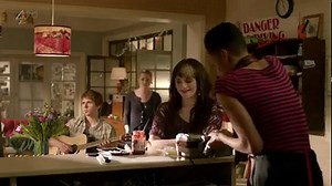Fresh Meat S02E02