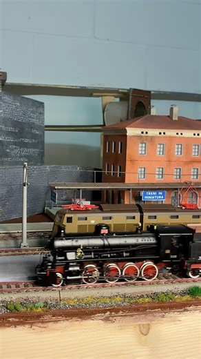 Anni ‘70 vibes #modellismoferroviario #h0 #modellbau #rivarossi
