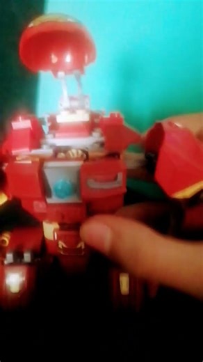 yo entrenando hulk buster🤖 #figura #lego