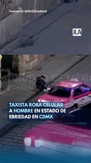 Las cámaras del C2 de la CDMX permitieron que las autoridades detuvieran a un taxista que robó el celular a un hombre en estado de ebriedad en calles del Centro Histórico.📱🤬 ¿Qué opina del actuar de los agentes? X:@MrElDiablo8 #Robo #CDMX #Taxista #JLANoticias