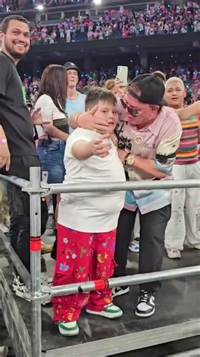 El error del papá de Karol g que se volvió viral 😱