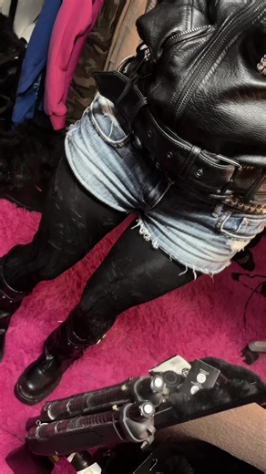 Layering Tights for Stylish Cold Weather Fashion