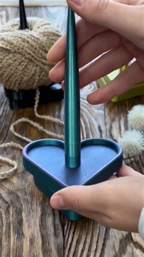 ❤️ Heart-Shaped Yarn Holder – Crochet Without Tangles
