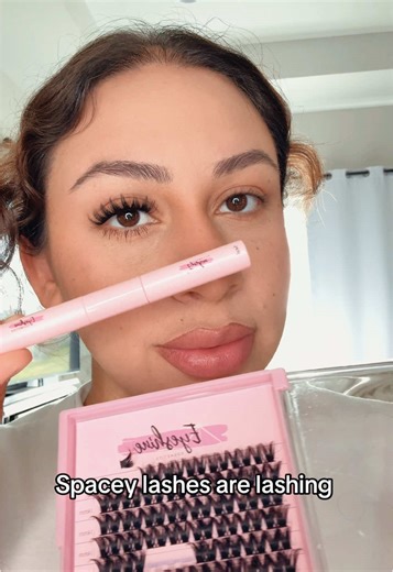 Spacey Lashes Tutorial: Perfect Your Lash Application