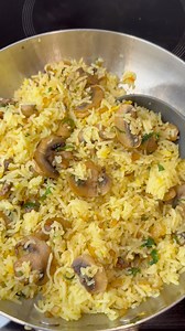 Fried saffron rice with mushrooms , parsley and onions 😋. Very easy to make and uses 3 key ingredients that are easy to find 😋 ; mushrooms, parsley and onions. Hope you enjoy this! #friedrice #mushrooms #reels #reel #food | Chef Nyasha Mangwiro