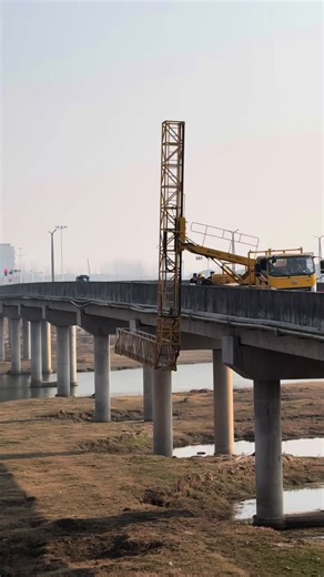 Customized bridge inspection vehicles can be tailored to meet specific customer requirements.