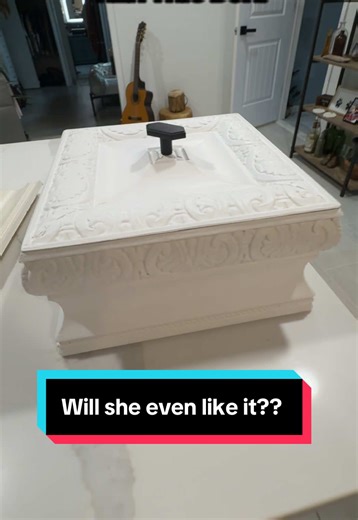 Handmade Christmas Gift Idea for Grandma's Keepsake Box