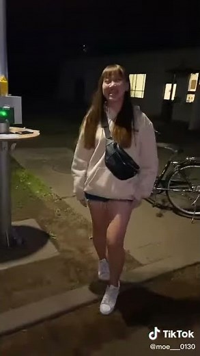 腰振りJC TikTok