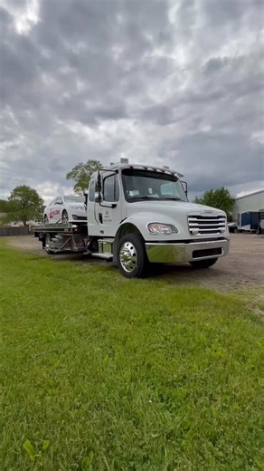 Zip's AW Direct on Instagram: "📍 Next Stop: Findlay, OH. In Findlay, Ohio, proudly known as the Flag City USA, patriotism is more than a tradition. It’s a way of life. That same pride fuels everything Jeff, Kris, and the crew at Flag City Towing & Recovery do. When it was time to grow their fleet, they teamed up with Sales Rep Cole Schmitt to purchase two nearly identical 2025 Freightliner M2 Century 12 Series Carriers. Both units are equipped with a 21-foot steel bed, removable blade side rail