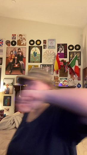 Cozy Room Vibes: Personalized Decor Inspiration