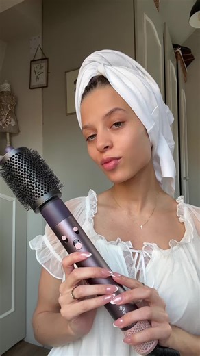 Quick blowout💖💖 #hairtok | hair blowout