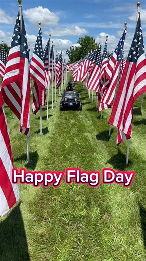 Happy Flag Day! 🇺🇸Regardless of your political affiliation here in America we should all be proud of our flag and the freedoms that comes with it! If you’re not from America show me your country’s flag in the comments! 🐾#flagday #america #dog #patriotic #unitedstates #bluetickcoonhound #doginfluencer #usa #rexspecs #jeep #jeepdog | Dixie The Praying Dog