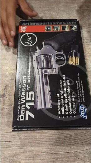 Dan Wesson 715 Revolver Airgun Unboxing Video #airgun #danwesson #revolver357 #airsoft #co2airgun