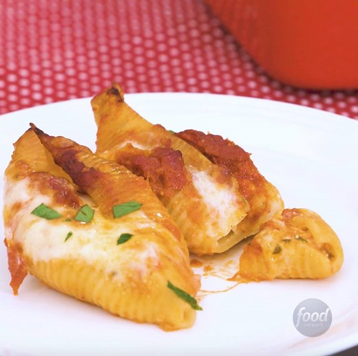 987K views · 6.4K reactions | You don't have to boil water to make these insanely-good (and easy) Stuffed Shells!!  | Food Network | Facebook